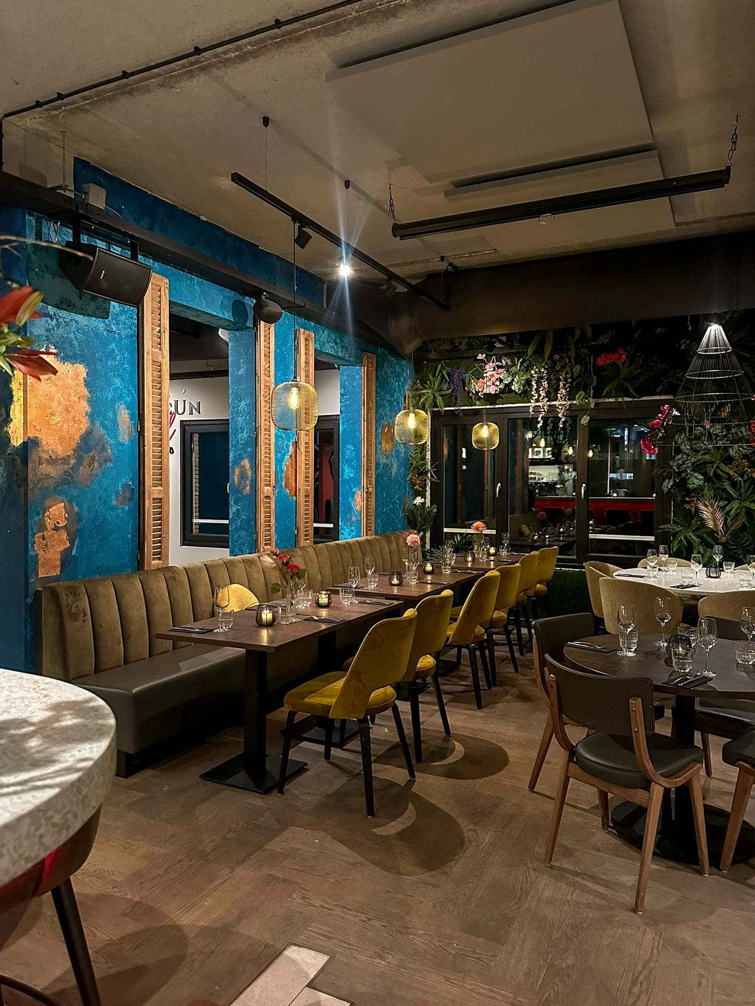 Salsa Amsterdam, Bachata Amsterdam, Kizomba Amsterdam, Latin Dance Classes Amsterdam, Beginner Salsa Classes Amsterdam, Dance Studios Amsterdam, Social Dance Events Amsterdam